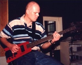 Volker am Bass